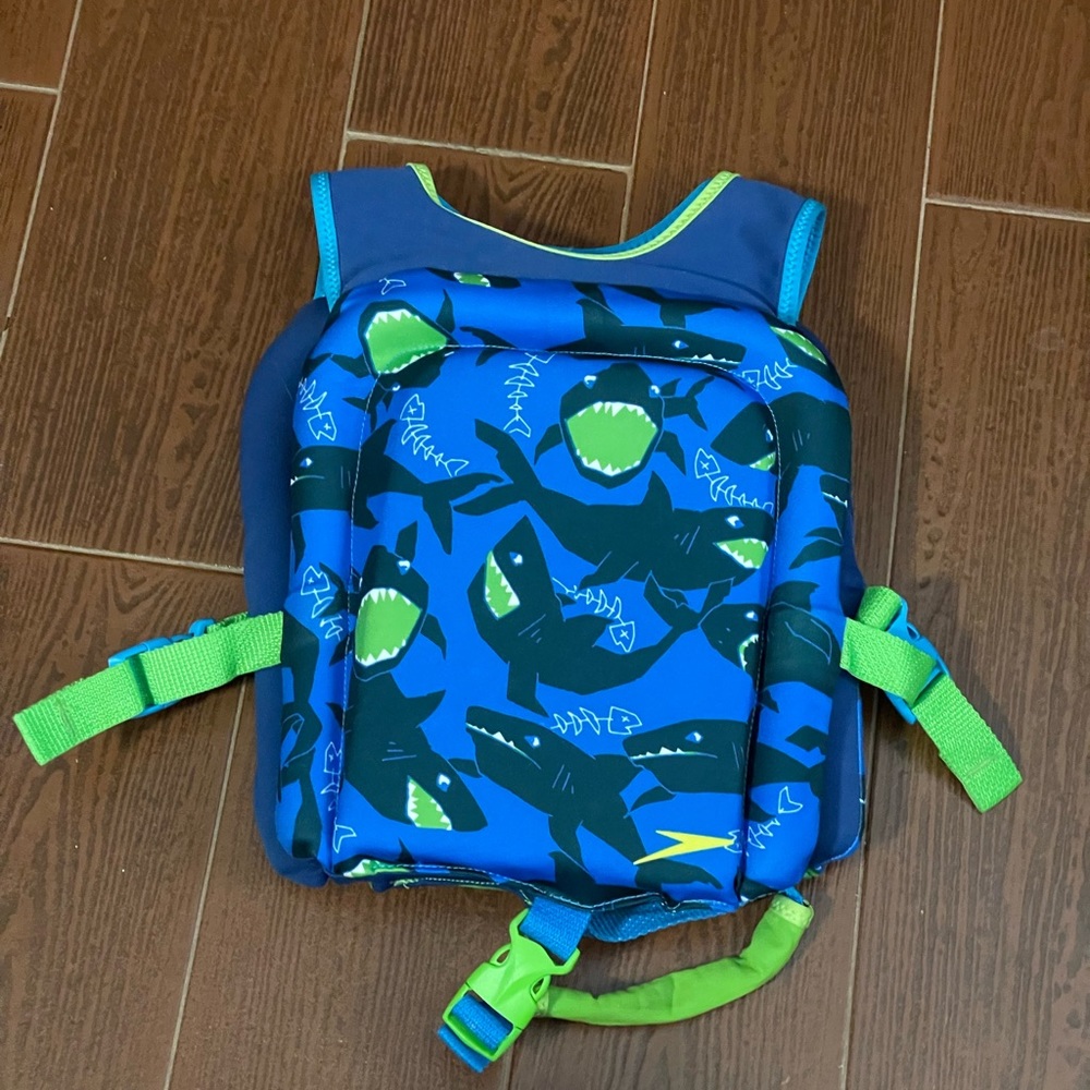 Kids Speedo Floatation Aid Swim Vest Life Jacket blue green sharks 30 to 50 lbs - Picture 2 of 9